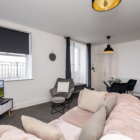The Croston Balcony Apartment- Morecambe Central Promenade, Beach Front And Sea Views Bagian luar foto