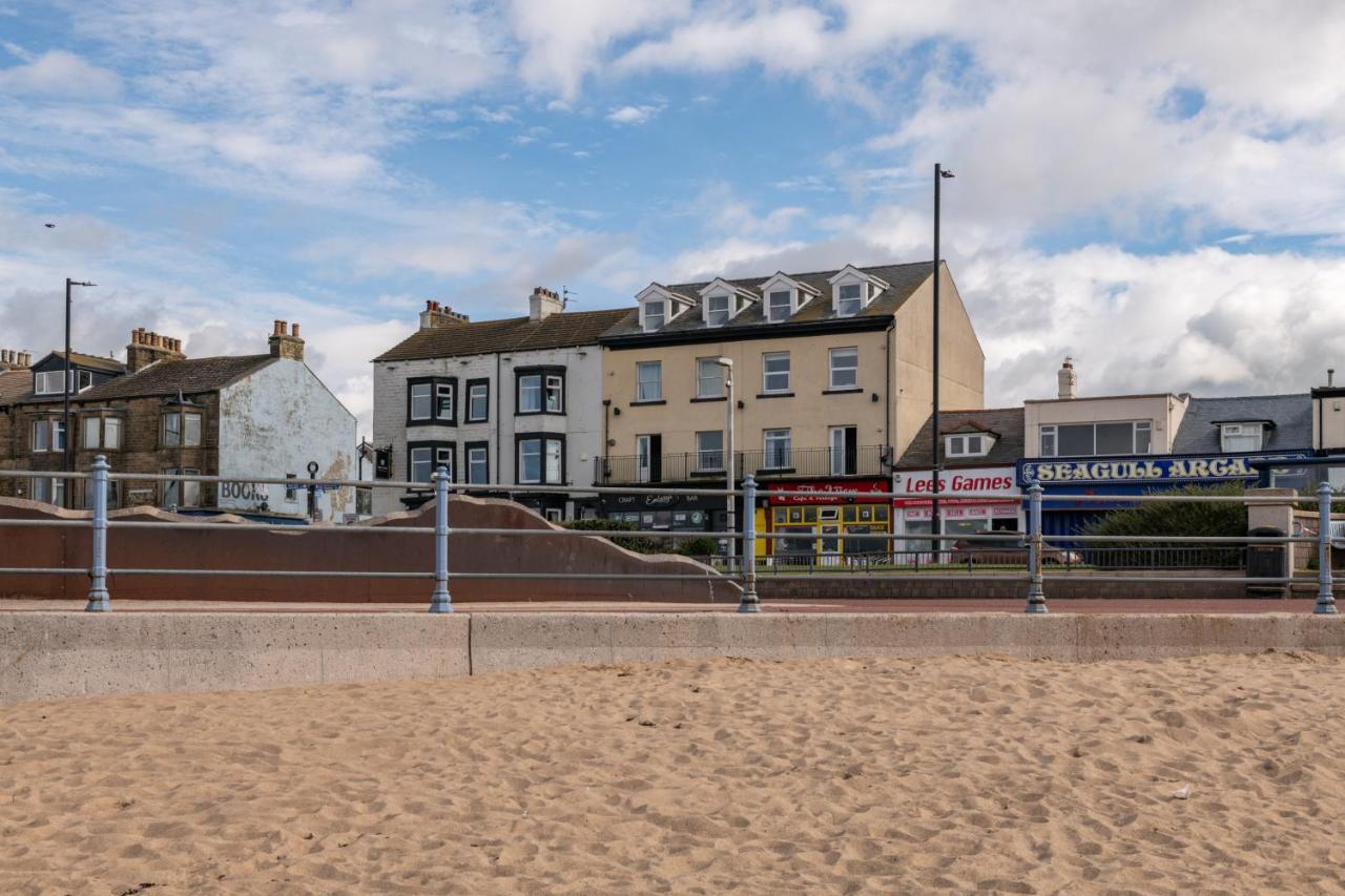 The Croston Balcony Apartment- Morecambe Central Promenade, Beach Front And Sea Views Bagian luar foto